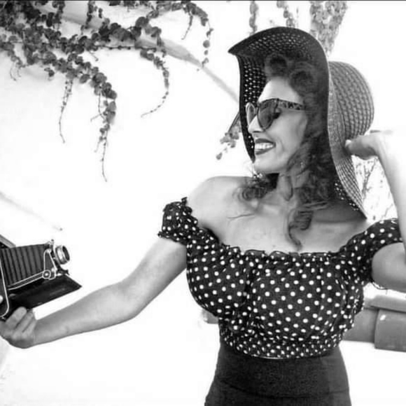 Meet your Posher, Linsey - Picture 5 of 5